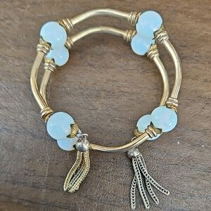 Elegant Gold and White Beaded Bracelet